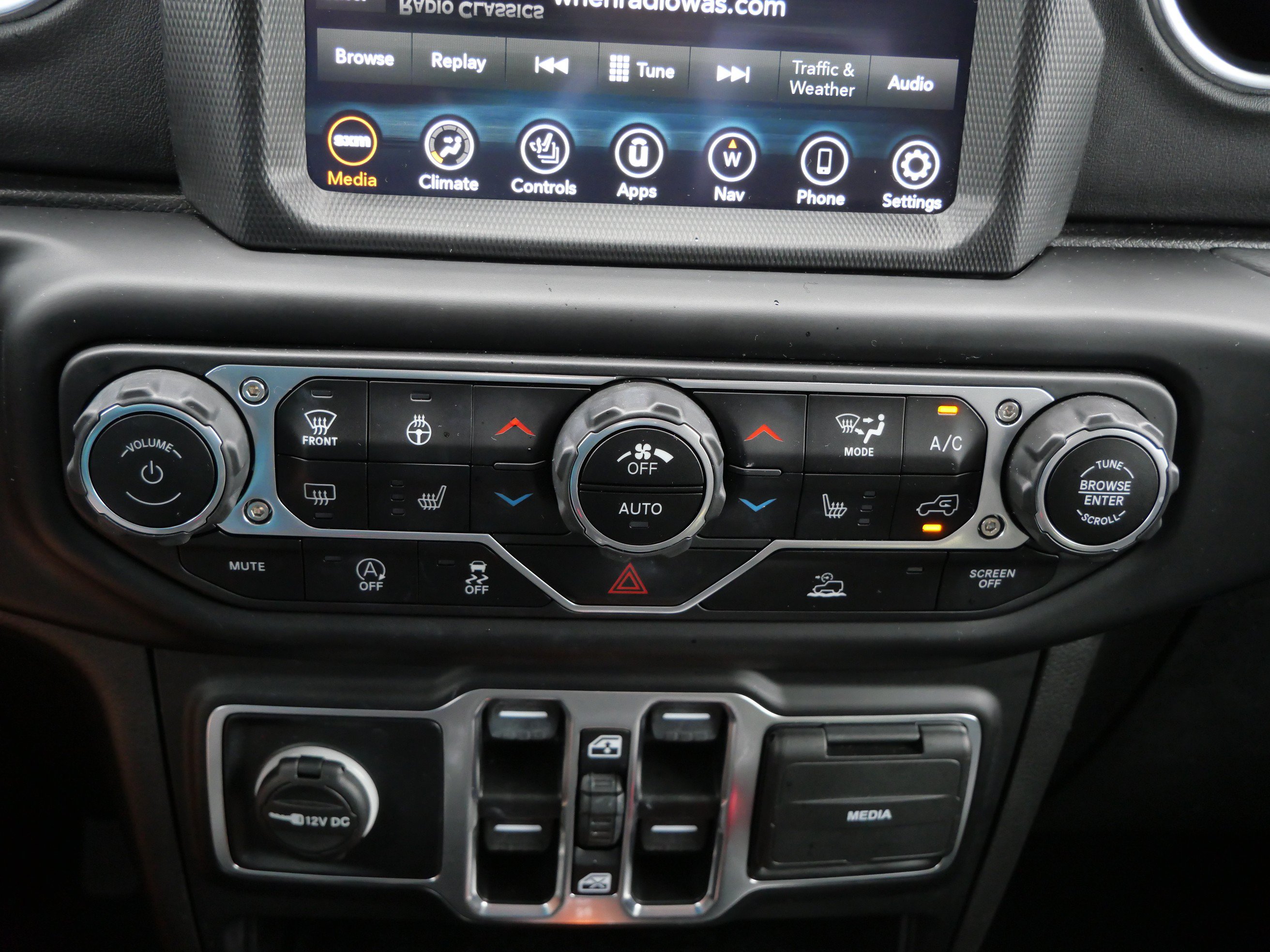 Used 2022 Jeep Gladiator Overland w/ Popular Equipment Package AWD/4WD image 20