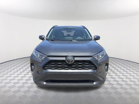 Used 2020 Toyota RAV4 XLE Premium FWD image 14