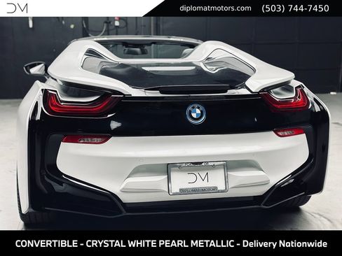 Used 2019 BMW i8 Roadster AWD/4WD image 17