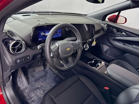 New 2026 Chevrolet Blazer EV LT AWD/4WD image 3