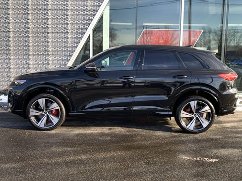 New 2025 Audi SQ5 Premium Plus image 2