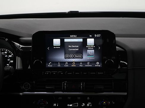 Used 2023 Nissan Pathfinder SL w/ SL Premium Package image 15