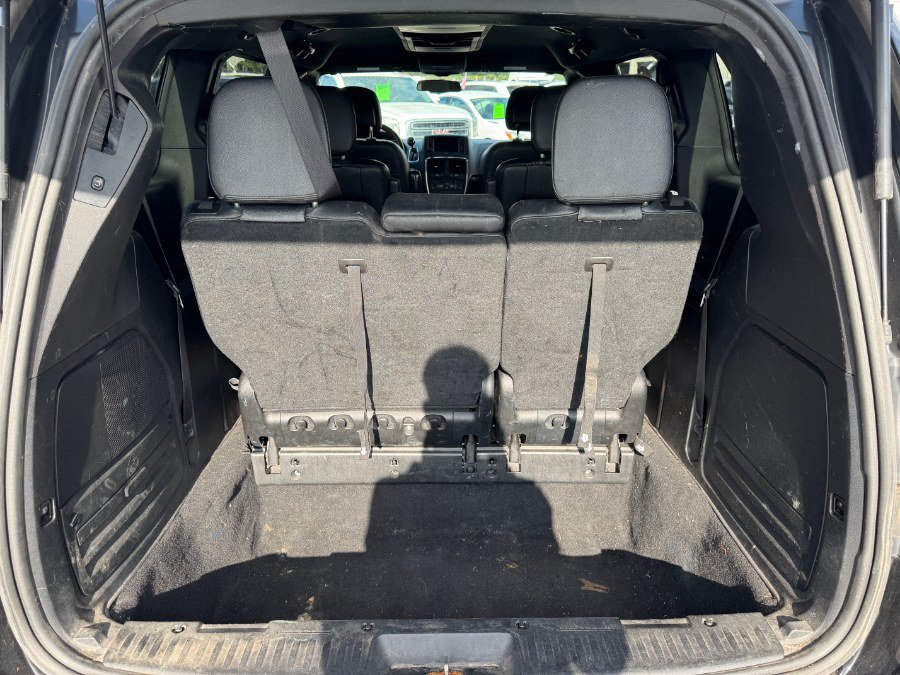 Used 2016 Dodge Grand Caravan R/T FWD image 17