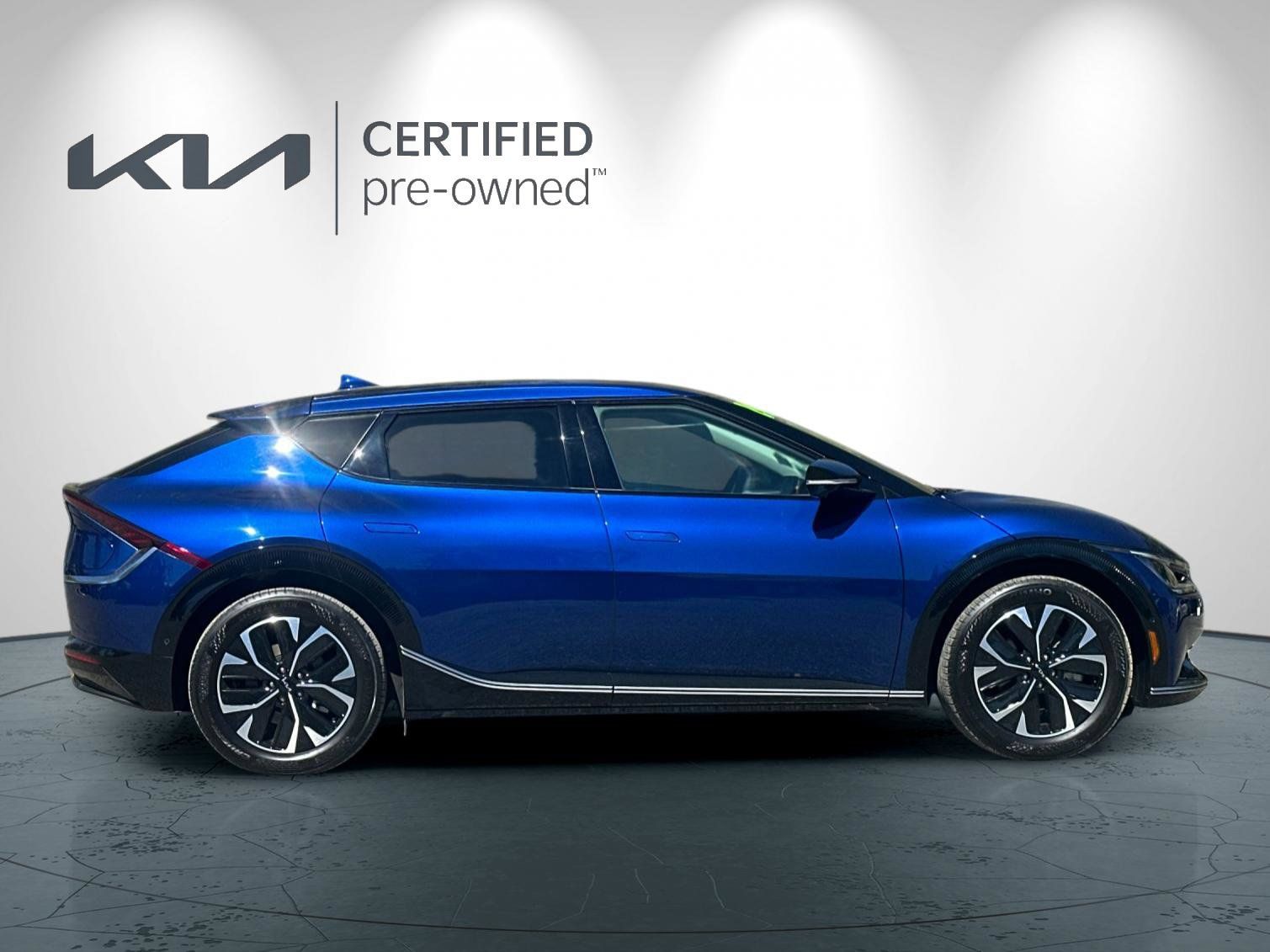 Certified 2024 Kia EV6 Wind w/ Wind Technology Package RWD image 3