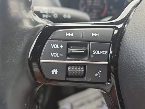 Certified 2024 Honda HR-V Sport image 16