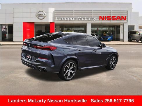 Used 2021 BMW X6 xDrive40i w/ M Sport Package AWD/4WD image 3
