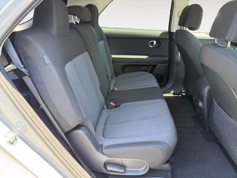 Certified 2024 Hyundai Ioniq 5 SE RWD image 18