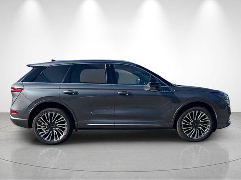 Used 2022 Lincoln Corsair Reserve w/ Sport Package AWD/4WD image 6