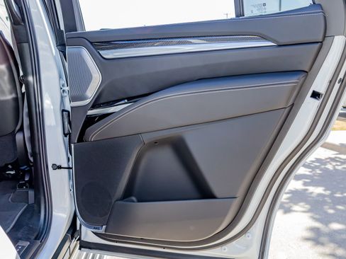 Used 2026 Cadillac Escalade V image 38