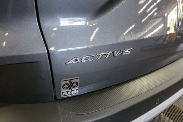 Used 2024 Ford Escape Active w/ Tech Pack #1 AWD/4WD image 9