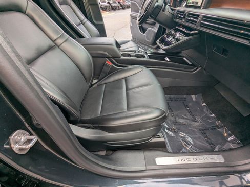 Used 2022 Lincoln Corsair Reserve w/ Elements Package image 13