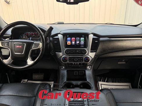 Used 2017 GMC Yukon SLT AWD/4WD image 29