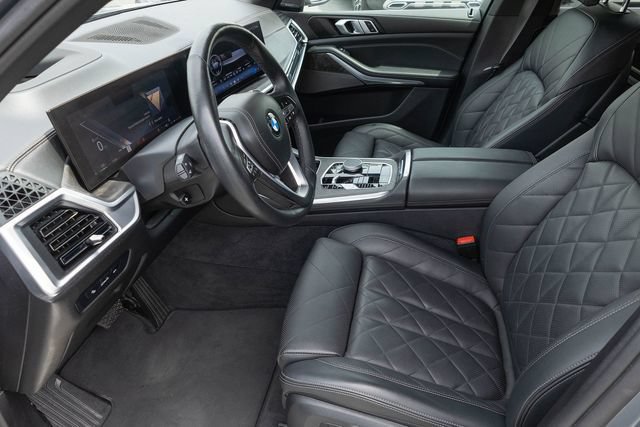 Used 2025 BMW X5 xDrive40i AWD/4WD image 2