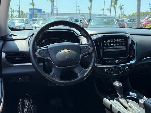 Used 2019 Chevrolet Traverse RS FWD image 28