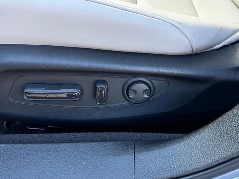 Certified 2025 Honda Accord EX-L image 30