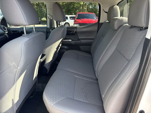 Used 2023 Toyota Tacoma SR5 RWD image 13