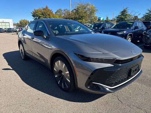 New 2026 Toyota Crown Platinum image 9