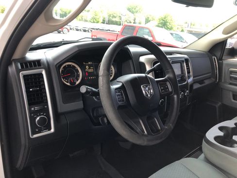 Used 2016 RAM 2500 SLT AWD/4WD image 16
