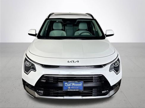 New 2025 Kia Niro EX Touring image 3
