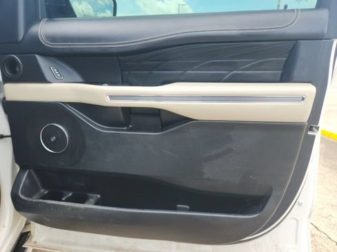 Used 2020 Ford Expedition Max Platinum AWD/4WD image 14