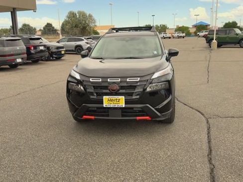 Used 2026 Nissan Rogue SV AWD/4WD image 3