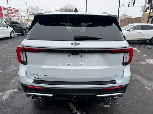 Used 2025 Ford Explorer Platinum w/ Ultimate Package image 6