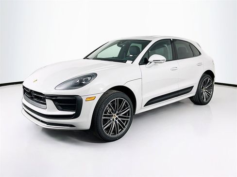 New 2026 Porsche Macan Base image 1