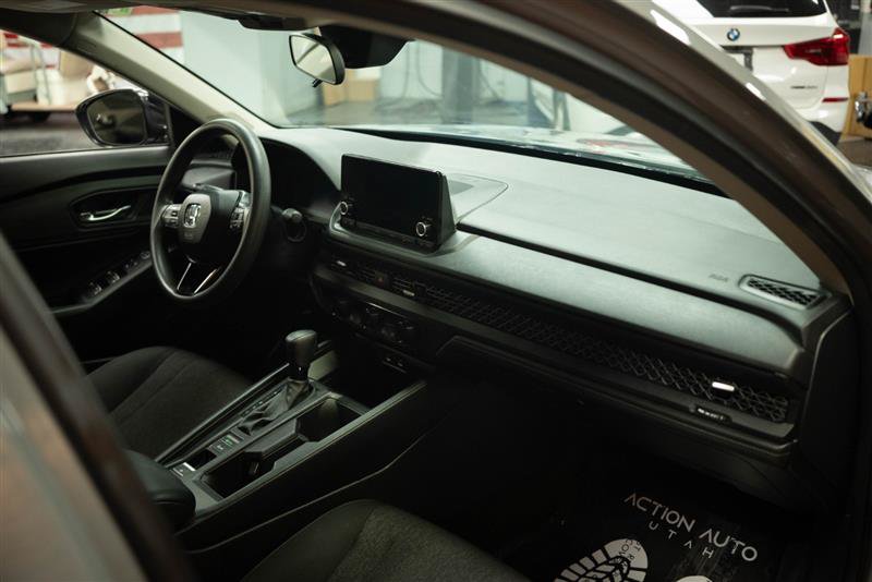 Used 2025 Honda Accord SE image 14