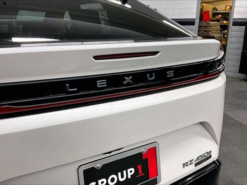 Used 2023 Lexus RZ 450e Premium w/ Technology Package image 30