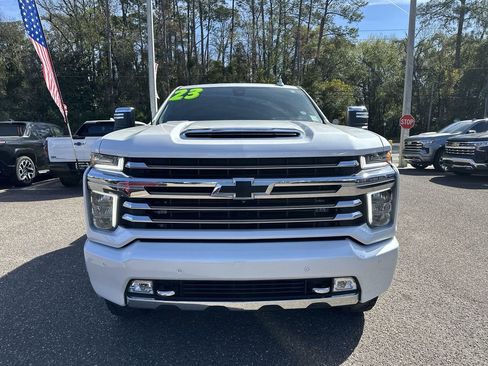 Used 2023 Chevrolet Silverado 2500 High Country w/ Technology Package image 11