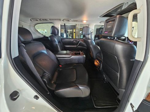 Used 2020 Nissan Armada Platinum w/ Captain's Chairs Package AWD/4WD image 18