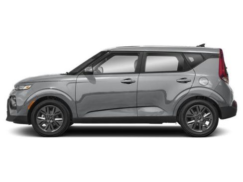 Certified 2022 Kia Soul EX image 3
