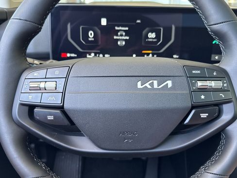 New 2026 Kia Sportage SX image 22