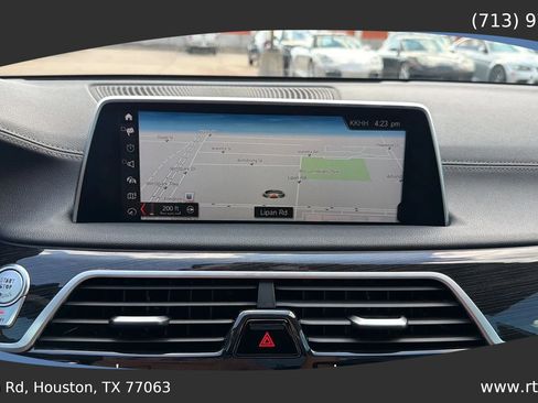 Used 2018 BMW 740i RWD image 46