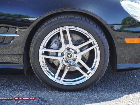 Used 2009 Mercedes-Benz SL 550 w/ Premium I Pkg image 7