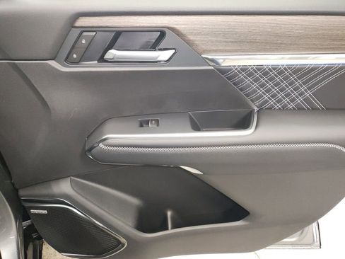 New 2026 GMC Acadia Denali w/ Super Cruise Package image 10