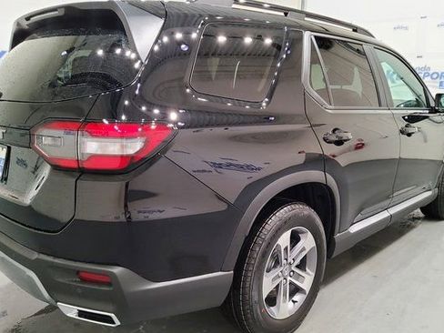 New 2026 Honda Pilot EX-L image 3