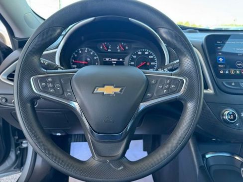 Used 2023 Chevrolet Malibu LT image 13
