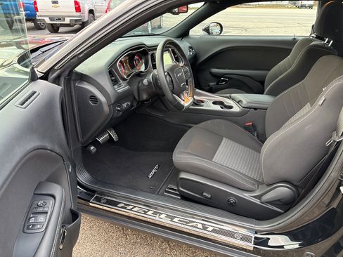 Used 2022 Dodge Challenger SRT Hellcat w/ SRT Black Package image 11