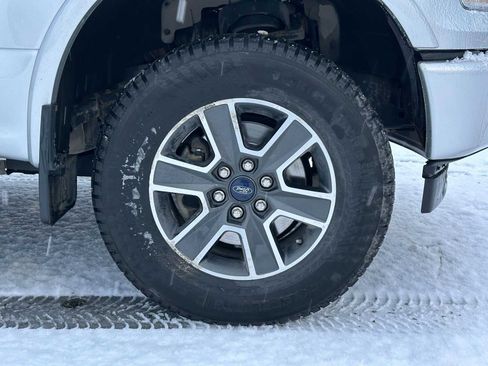 Used 2017 Ford F150 Lariat image 9