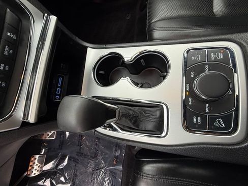 Used 2016 Jeep Grand Cherokee High Altitude AWD/4WD image 22