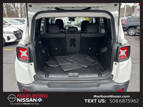 Used 2022 Jeep Renegade Trailhawk image 13