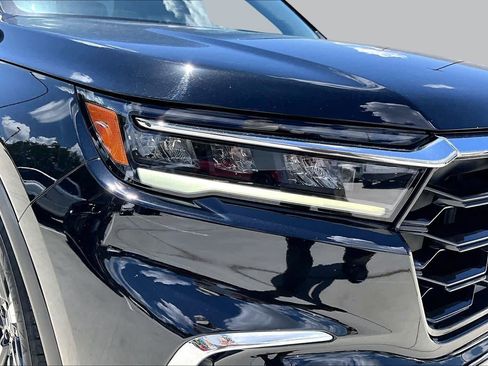 Used 2024 Honda Pilot Touring image 27