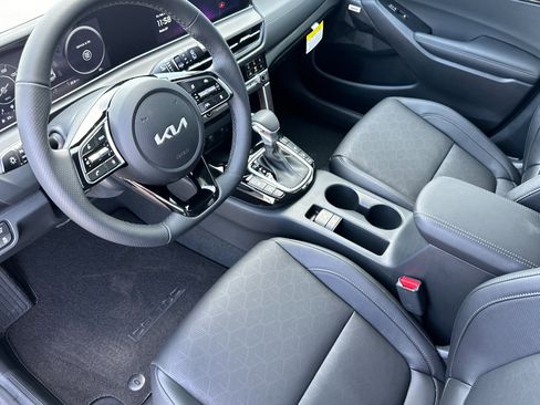 New 2026 Kia Seltos SX image 11
