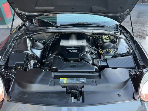 Used 2003 Ford Thunderbird Deluxe image 33