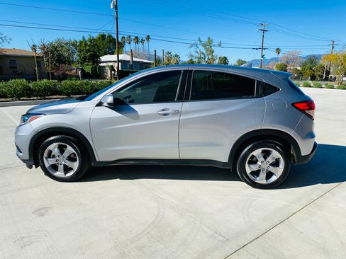 Used 2019 Honda HR-V LX image 16
