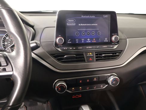 Used 2024 Nissan Altima 2.5 SR image 5