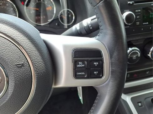 Used 2017 Jeep Compass High Altitude AWD/4WD image 19
