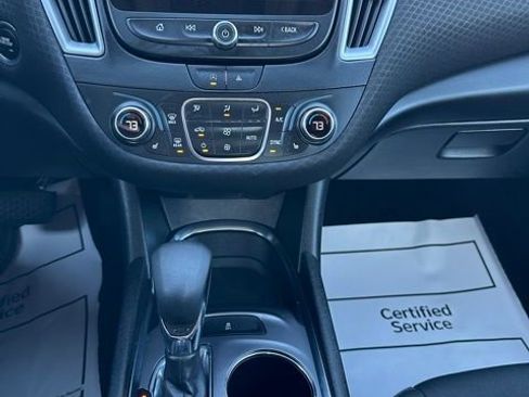 Used 2023 Chevrolet Malibu LT image 28