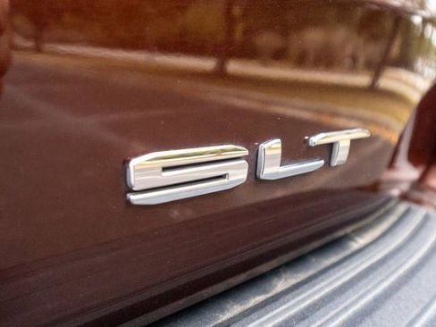 Used 2023 GMC Yukon SLT w/ SLT Luxury Package image 46